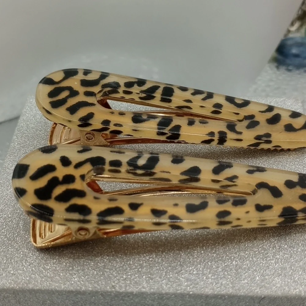 Leopard Print Hair Clips Set Vintage Bold!